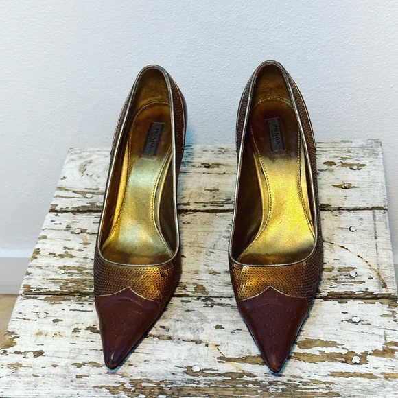 Prada 1990s Kitten Heels - Picture 2 of 3